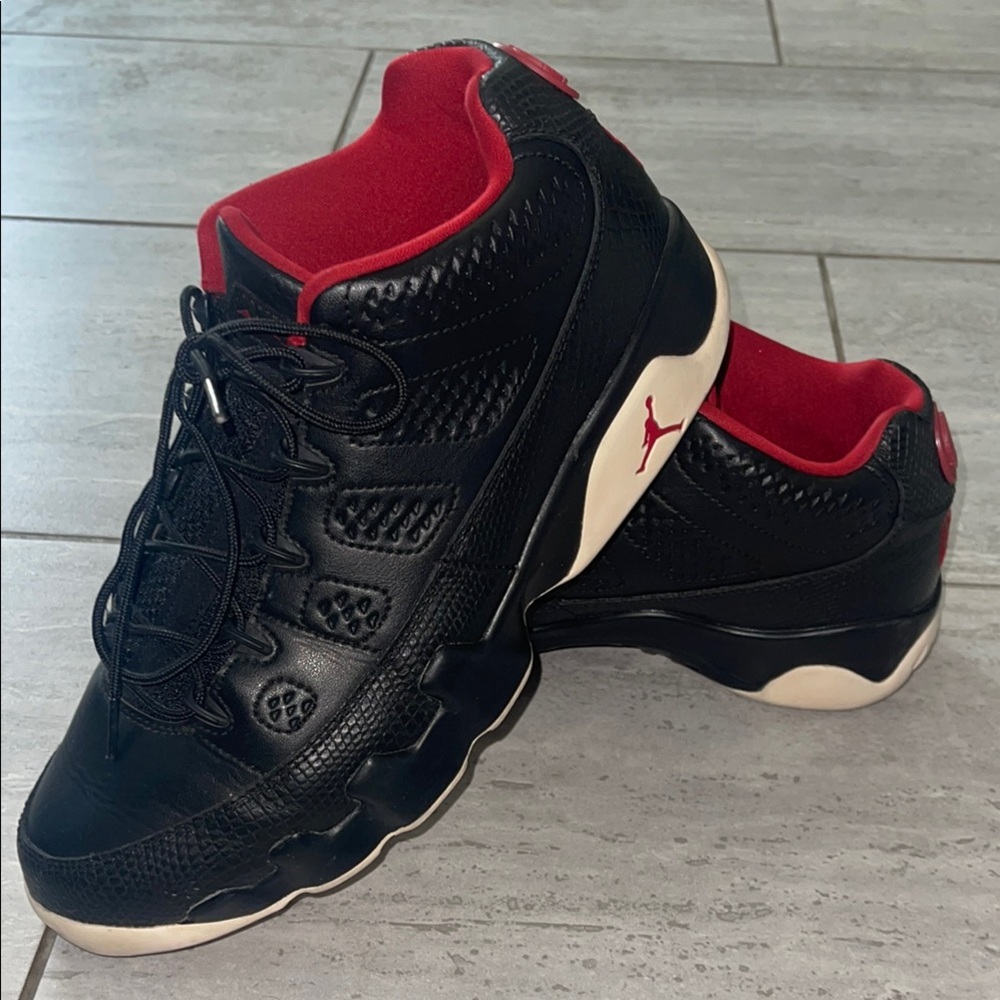 Air Jordan 9 Low Black and Red Sneakers